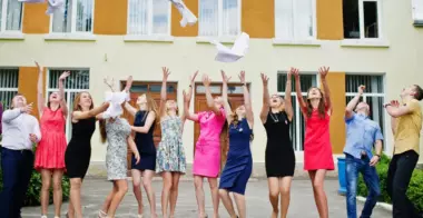 Заказ автобуса на выпускной